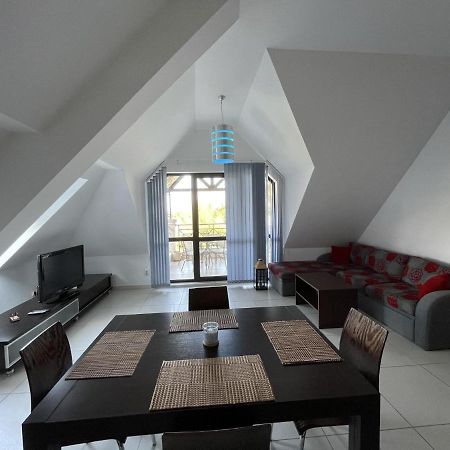 Stunning 2-Bed Apartment In Sea Resort Varna Sankt Konstantin & Helena Eksteriør billede