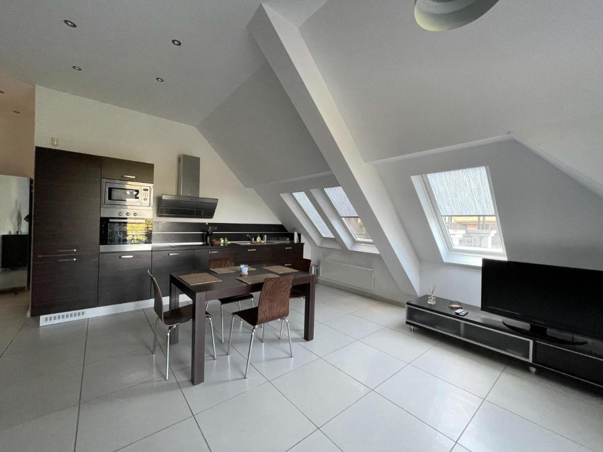 Stunning 2-Bed Apartment In Sea Resort Varna Sankt Konstantin & Helena Eksteriør billede
