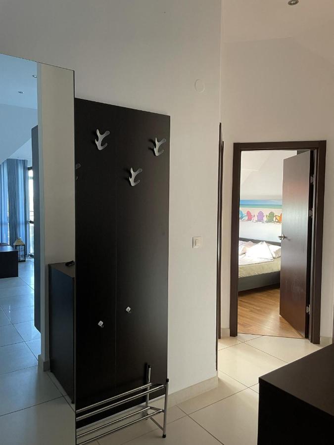 Stunning 2-Bed Apartment In Sea Resort Varna Sankt Konstantin & Helena Eksteriør billede