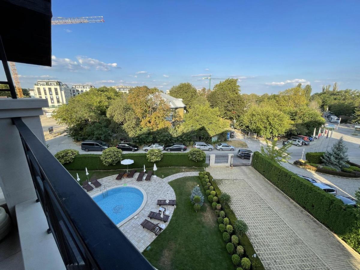 Stunning 2-Bed Apartment In Sea Resort Varna Sankt Konstantin & Helena Eksteriør billede